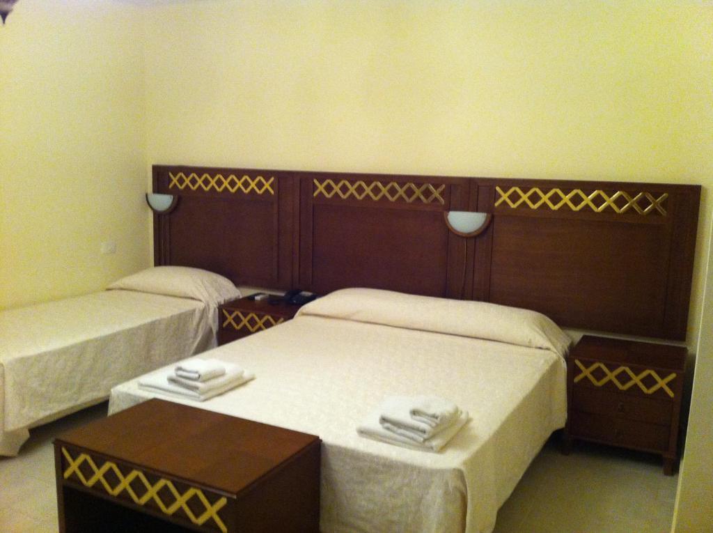 Hotel C'Entro Reggio de Calabre Chambre photo